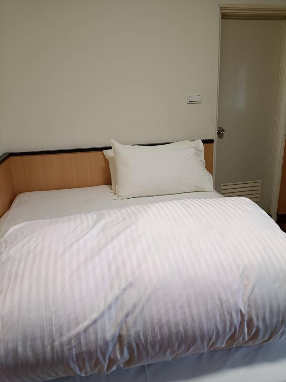 Hotel 丸松商旅 Miaoli Esterno foto