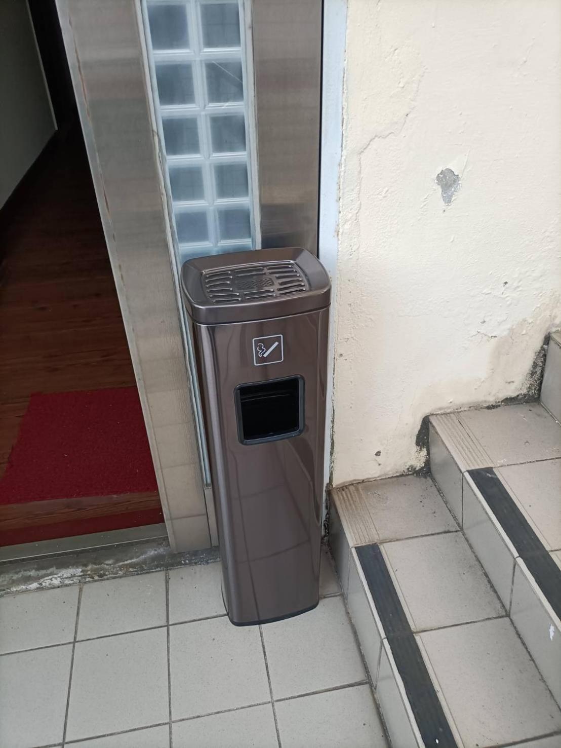 Hotel 丸松商旅 Miaoli Esterno foto